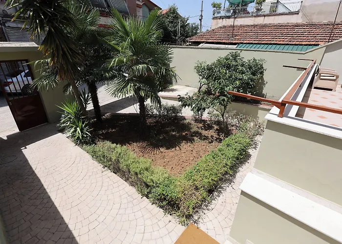 Emar 호텔 티라나